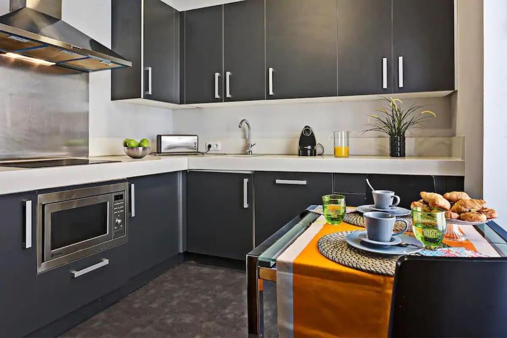 Spacious Luxury 1Br In Centro! S.An Madrid Eksteriør billede